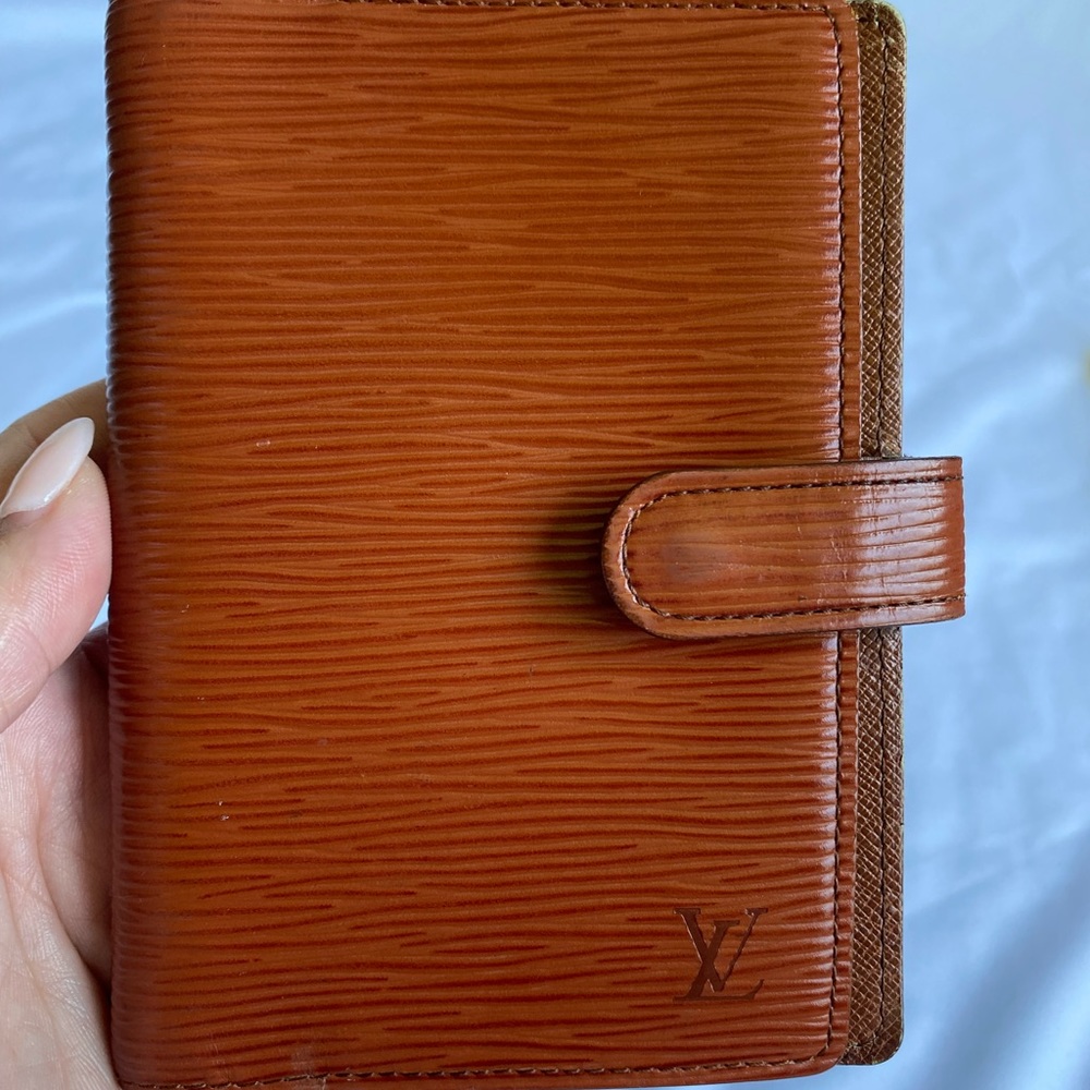 125. Louis Vuitton Agenda Pm